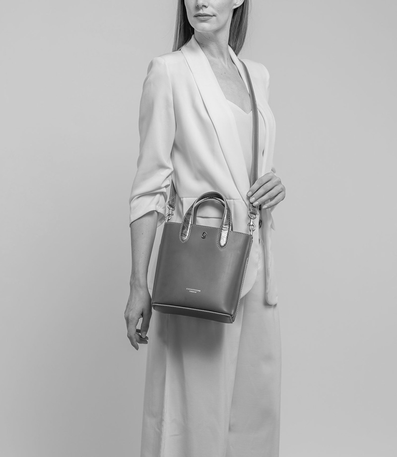 Viva - Natural Grain Leather - Ink - Black | Cuoiofficine